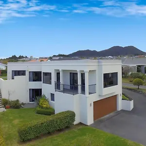 https://studio-28.rotoruahotelsnz.com